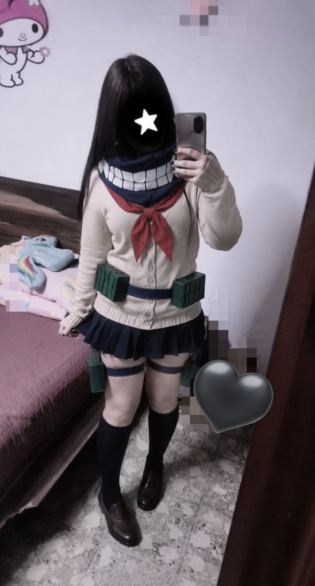 Amyclosefriends's tweet photo. QUE HERMOSO SE ME VE 😭 lo único malo del cosplay es que es IA 🥀 (lo haré real) #himikotoga #AI #Bnha https://t.co/ZXAd8XDk27