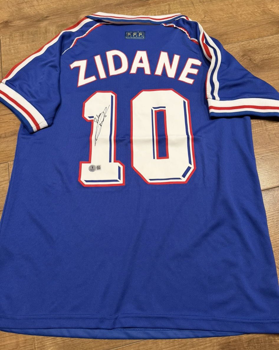 RO Sport Memorabilia tweet media