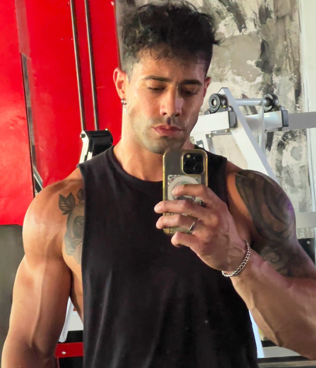 Shane Fit tweet media