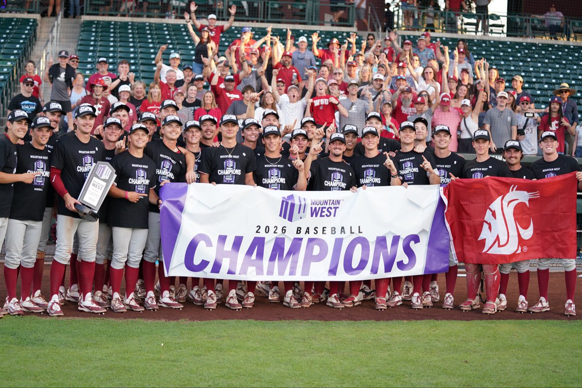 wsucougarbsb's tweet photo. Shout out Coug nation for taking over in Arizona! 

Let’s do it again next week!

#GoCougs | #MadeOfCrimson https://t.co/WCican5pnc