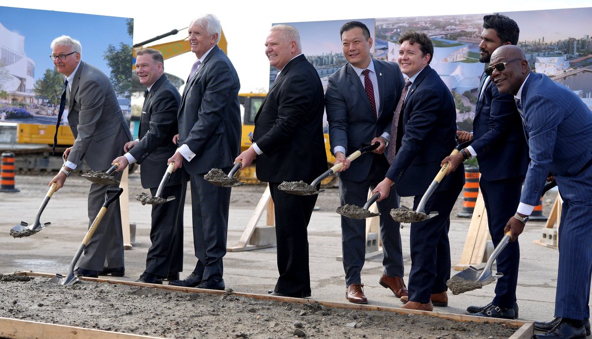 ToddJMcCarthy's tweet photo. I joined @fordnation and @StanChoMPP at #OntarioPlace for an exciting milestone as we broke ground on the new #ScienceCentre!
Our government is creating much-needed jobs as we build an exciting new home for science-based education, complete with expanded space for programming. https://t.co/BZ1G2snLas