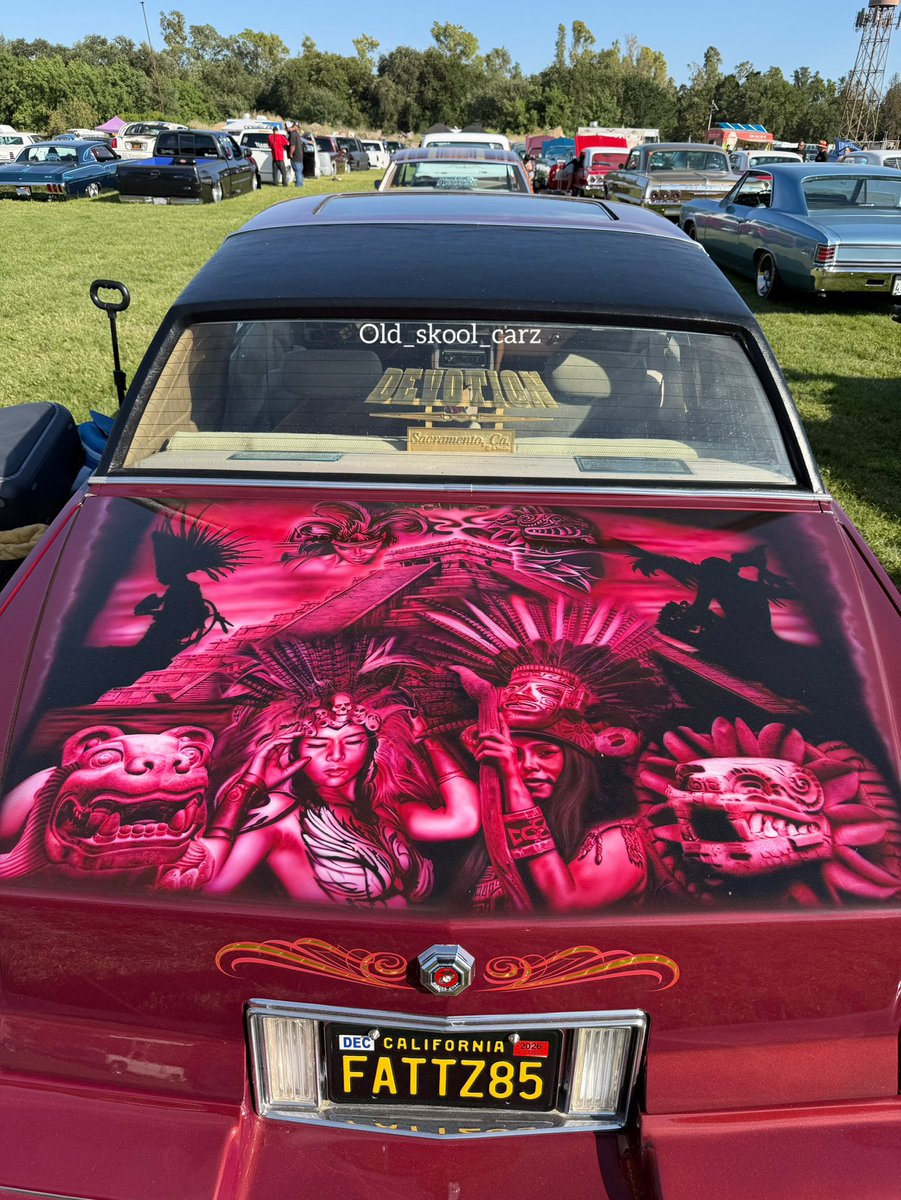 oldskoolcarz's tweet photo. #muralsdaily https://t.co/tYhahOPaHC