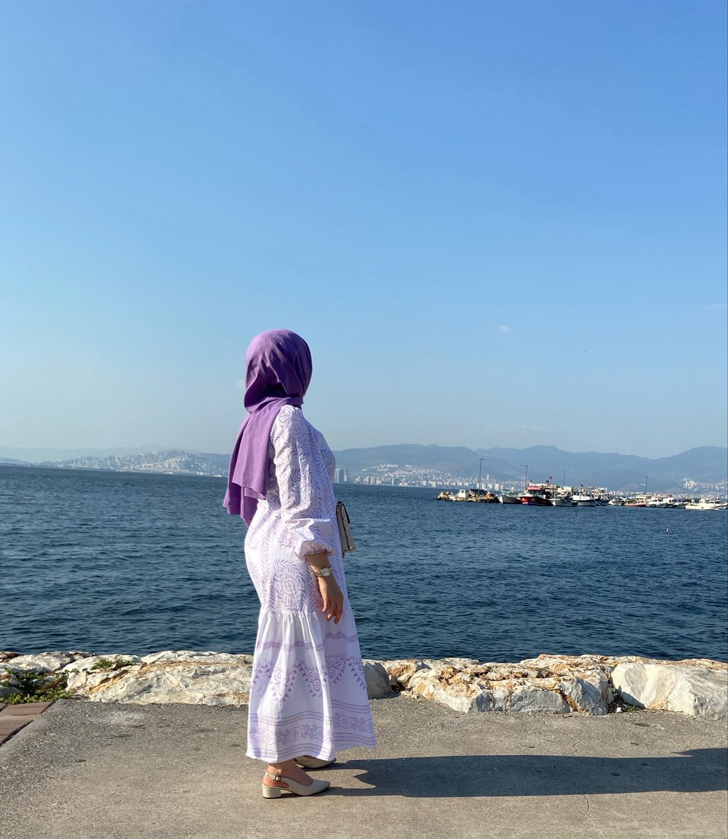 strangerrgirll's tweet photo. #izmir çok özledim🥲 https://t.co/gAFKwhryWm