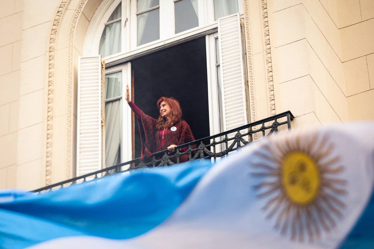Lorena Pokoik 🇦🇷 tweet media