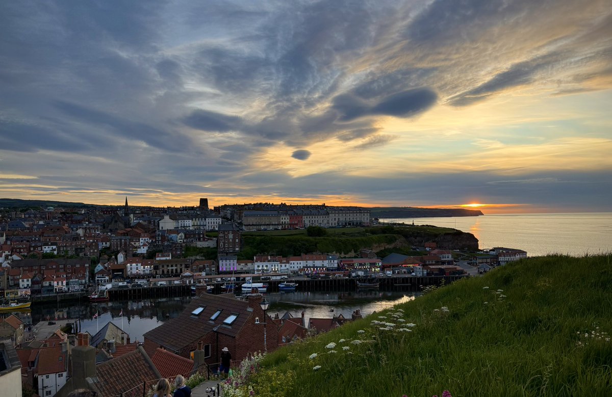 markjackson69's tweet photo. @SirGuyGuisborne We weekended in Whitby, on the cliff by The Abbey….

 next door to a brewery 😀🍻 https://t.co/N1PUflG41a