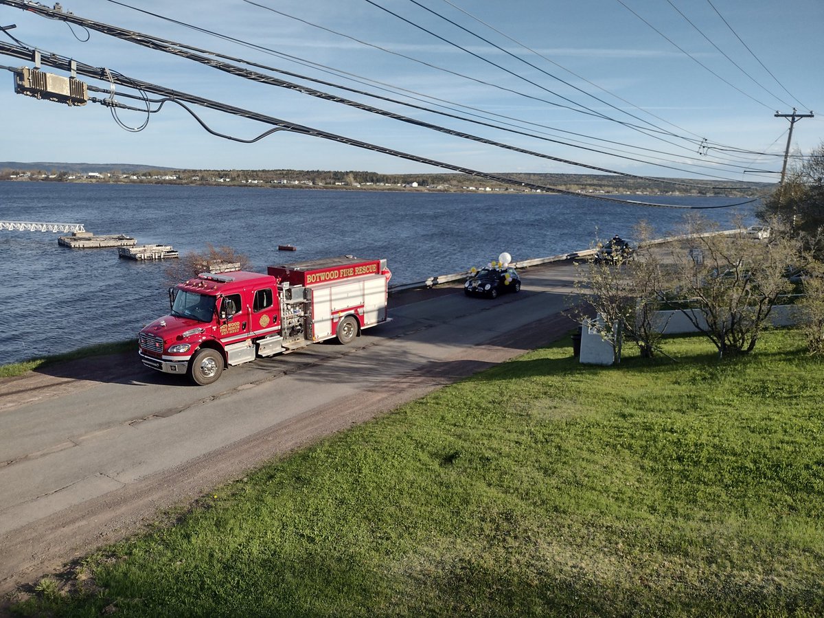 MorrayC's tweet photo. Botwood Fire escorting the Botwood Collegiate Class OF 2026 motorcade this evening. All the best in your future endeavors https://t.co/0SBcmkt1j3