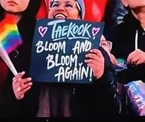 cigxberries's tweet photo. Demure                            embarrassing
Classy                               Cringe
Respectful                      Disrespectful https://t.co/45xU8ADrSu