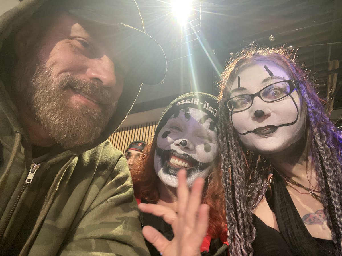 Meghan Amaya (flashcat85)(bastet) tweet media