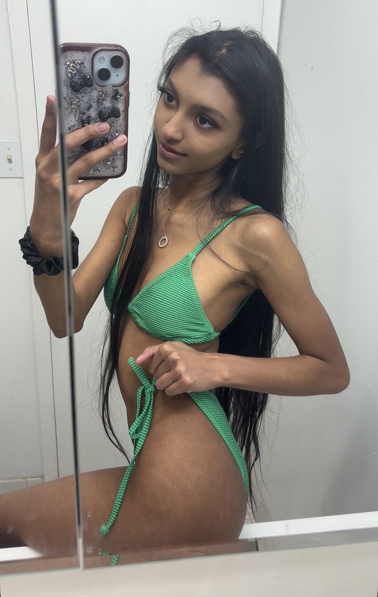 Prettyvanessaa | Free Onlyfans tweet media