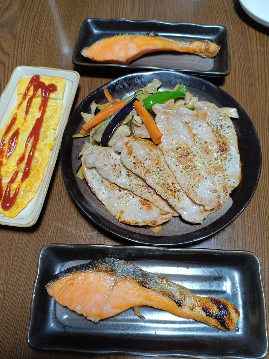 mutimo1's tweet photo. #朝活書写　#朝活書写_2419
#筆ペン　#消しゴムハンコ
#mutimoご飯　#おうちごはん
おはようございます☺
お題ありがとうございます✍🏻🙇🏻‍♀️
火曜日☀
笑顔いっぱい楽しい1日🎶を🤗🥰 https://t.co/CziODWjrX2