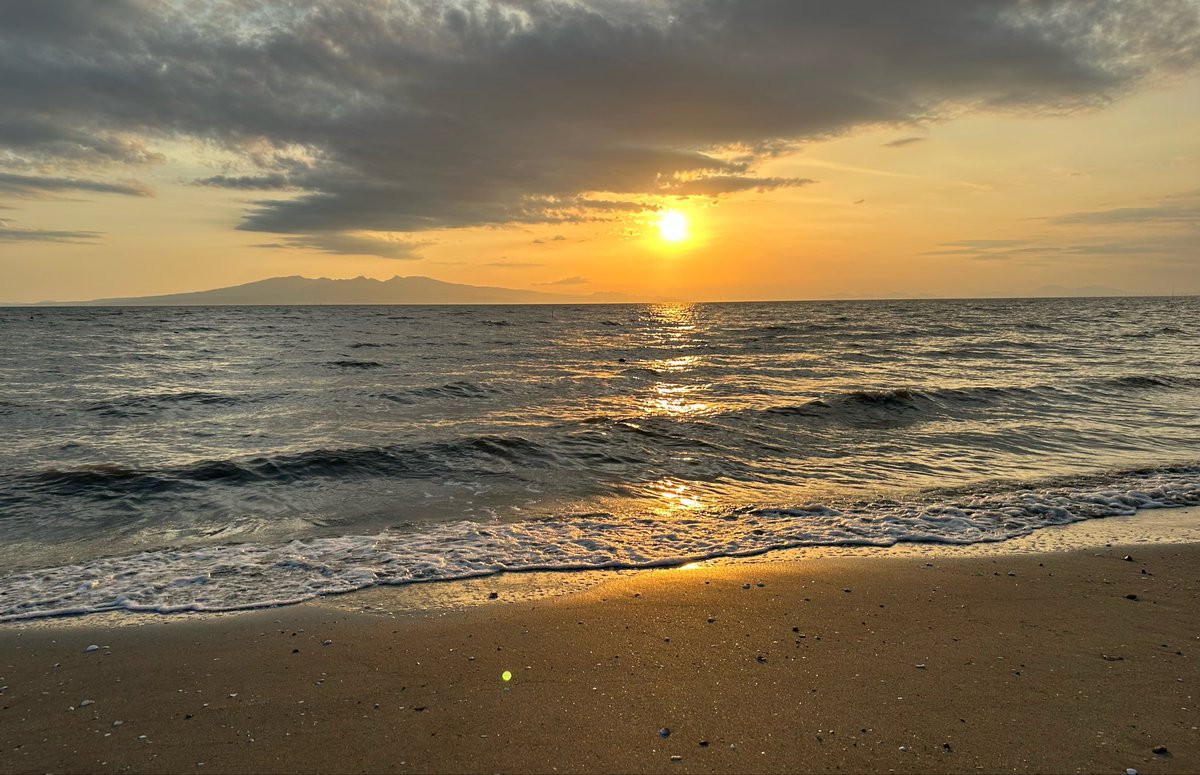 trip_wr's tweet photo. #海　#空

おはよー☀️素敵な一日を✨

🌊海を見ると癒されるな〜(￣(工)￣) https://t.co/A3X7Z52IHY