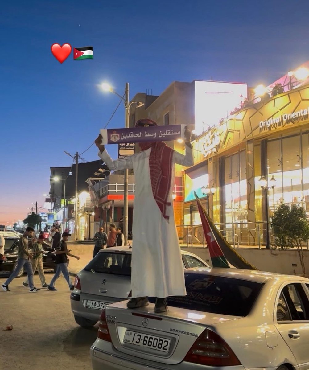 kadooj_25's tweet photo. مستقلّين وسط حاقدين. https://t.co/LqVUcHI9nv