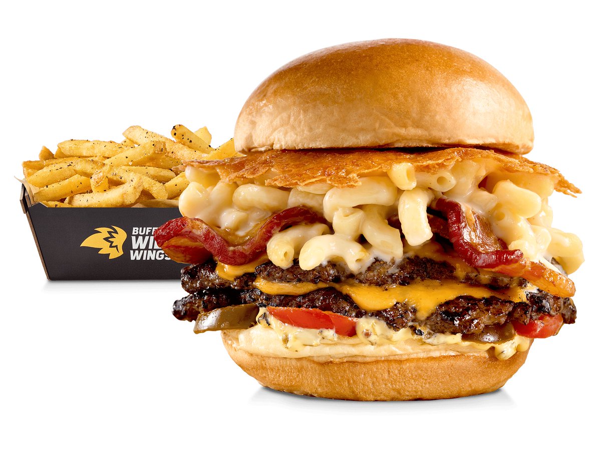 Travise89's tweet photo. @BWWings fantasy vs. reality. https://t.co/28iJmw2sMN