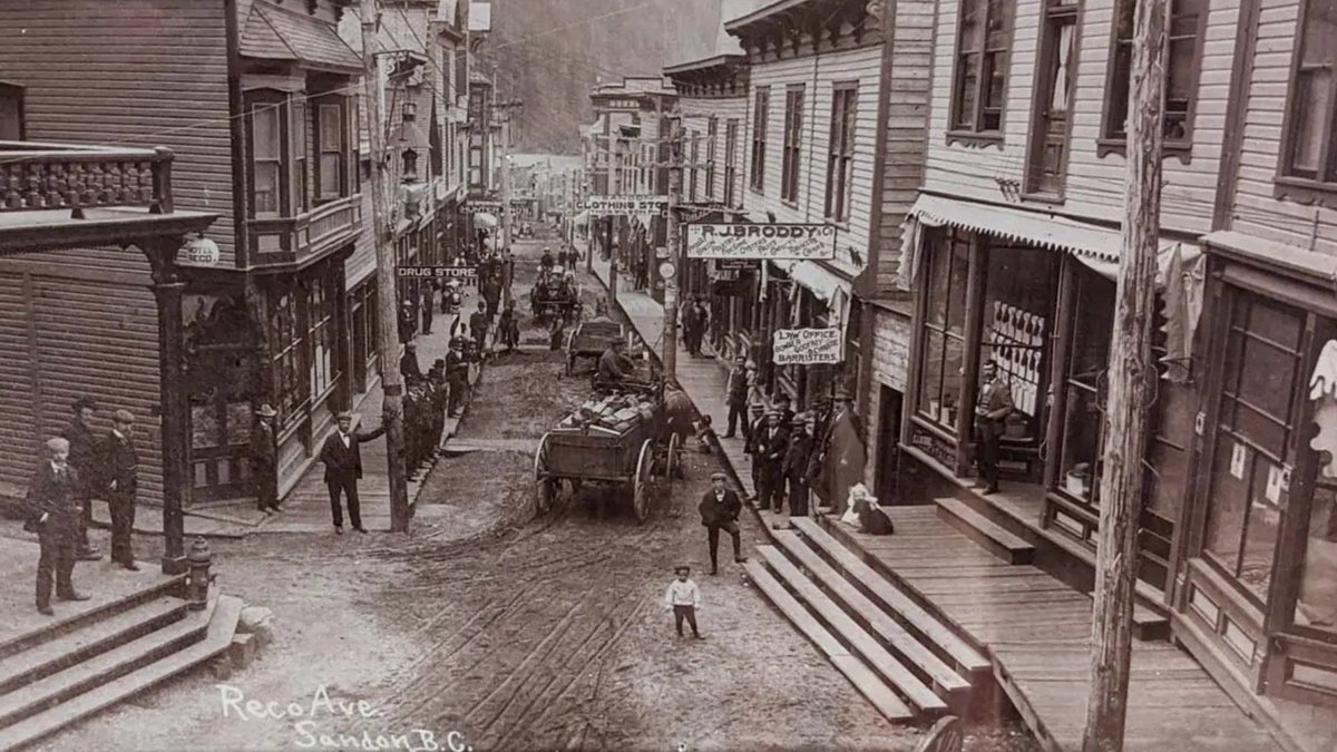 PerceptionPara's tweet photo. Prepping for a Ghost Hunt in Sandon BC, a bustling frontier city driven by a massive silver rush in the 1900's, which was also used as an internment camp for Japanese Canadians during World War II. https://t.co/M2N6l61XV1