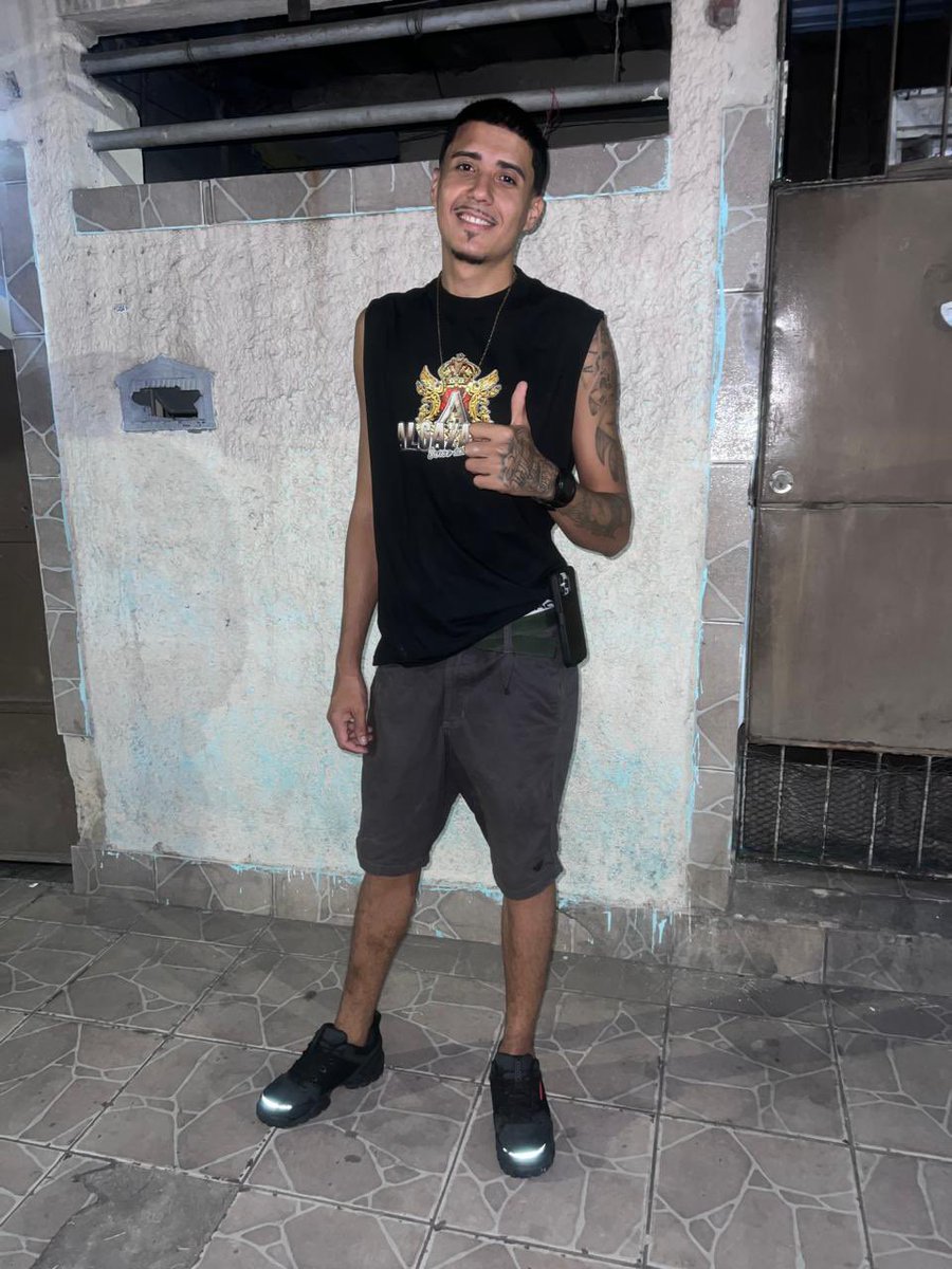 trem2bb's tweet photo. de ontem..😄😶‍🌫️ https://t.co/68BpP0WDbU
