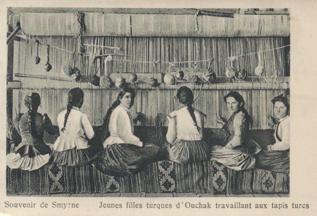 arkapos's tweet photo. Uşak'tan Genç Türk Kızları Türk Halılarında Çalışıyor
SMYRNE - JEUNES FILLES TURQUES D'OUCHAK TRAVAILLANT AUX TAPIS TURCS https://t.co/l61VYSZj1Q