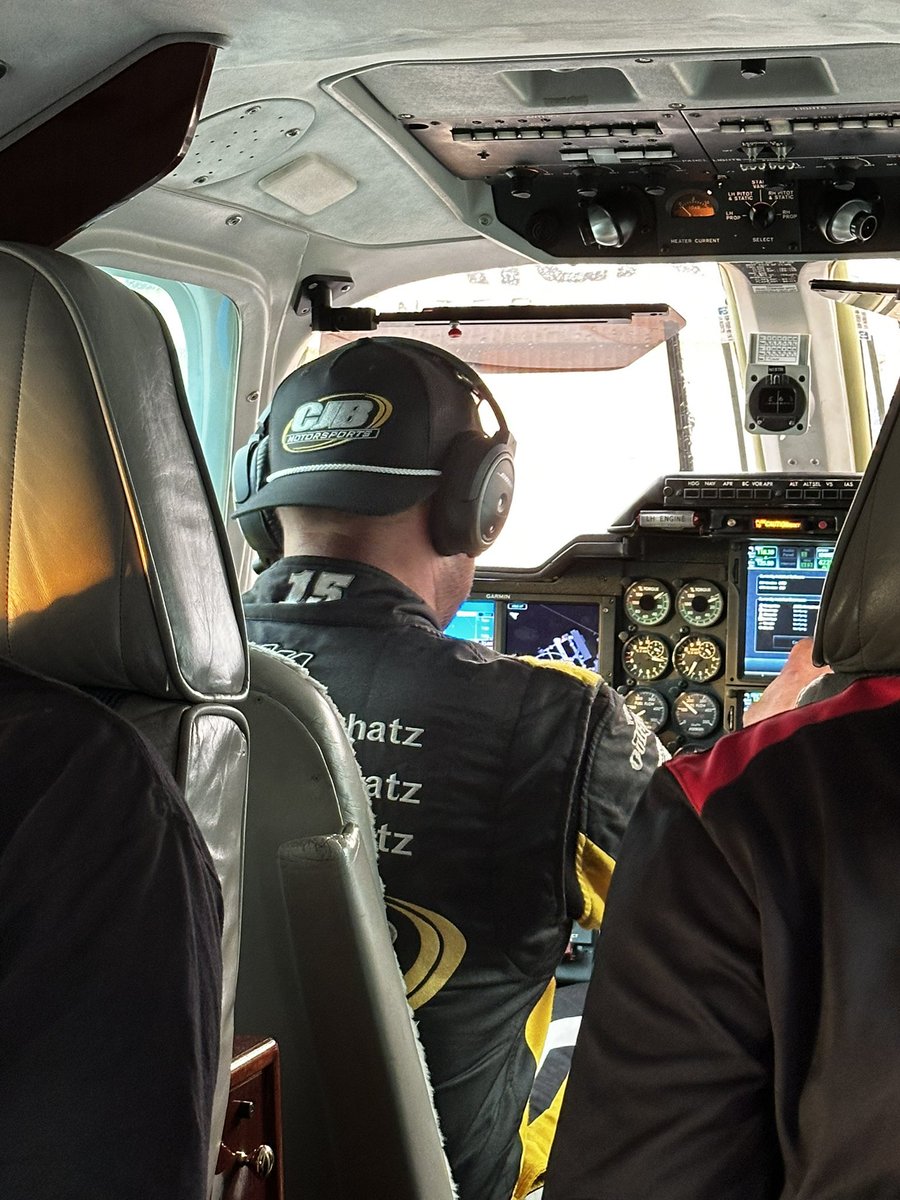World of Outlaws tweet media
