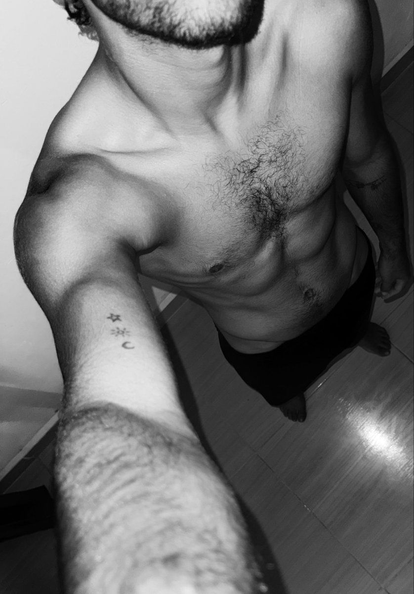 Alxjx_'s tweet photo. 🔥Lost in my dreams🔥
#Chudaï #gaylatin #men https://t.co/djgauhfRMp