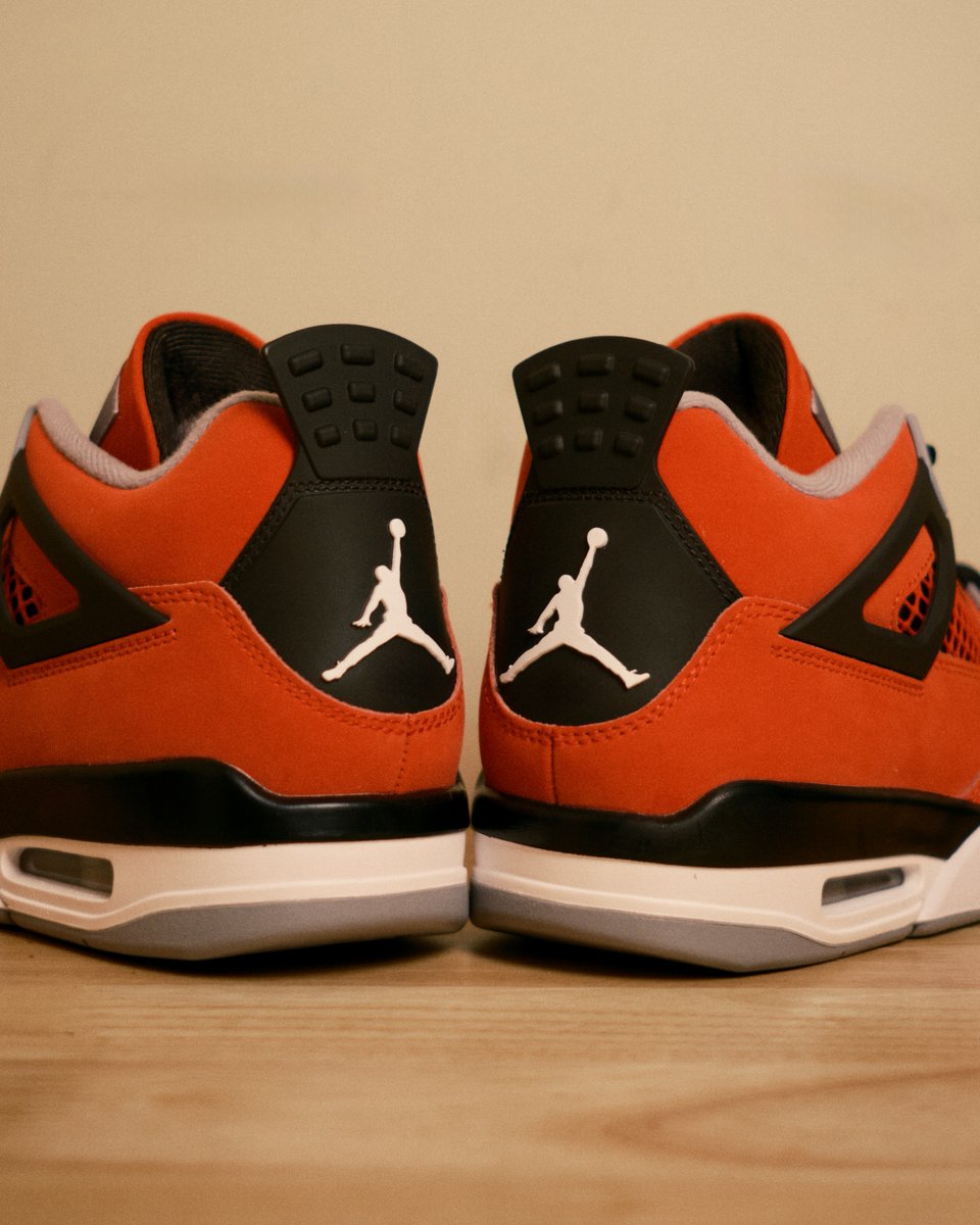 TBGeneration's tweet photo. Jordan 4 Retro "Toro Bravo"
Mens Sizes 8-15 ($220)
GS Sizes 4.5-7Y ($165)

Available 5/30 @ 9 AM CST
First Come, First Serve Online
shop https://t.co/UrDRfOEhVW &amp; better+ app (link in bio) https://t.co/yCObxHcmLo