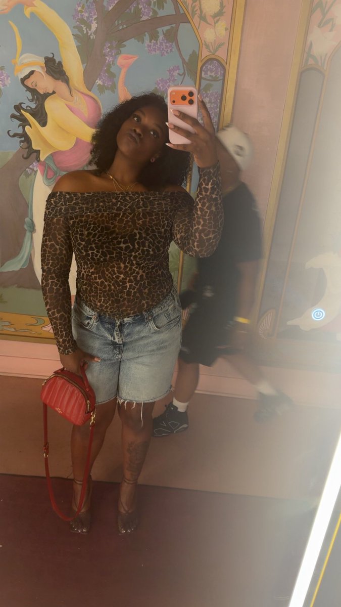 muffybraidzzz's tweet photo. I gave May all I had lol see yal in July 💋 https://t.co/MohMXBn9rq