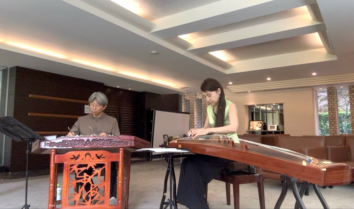 youfengjp's tweet photo. 昨日は揚琴の張林さんとのリハーサル第三弾❗️
選曲やアレンジも徐々にまとまり、音の景色が見えてきました✌️
6月19日(金)、ミューザ川崎音楽工房にてアコースティックライブ、ご都合が合いましたら、ぜひ聴きにいらしてください😉 https://t.co/wi8EUhaGjR