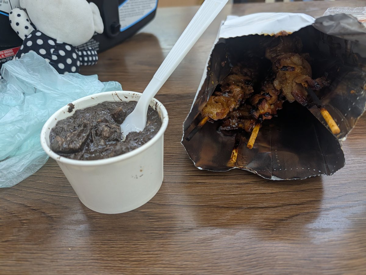 GrayCorpse's tweet photo. Bag of meat and bowl of meat. #TeamFat https://t.co/WIXW23bNrM