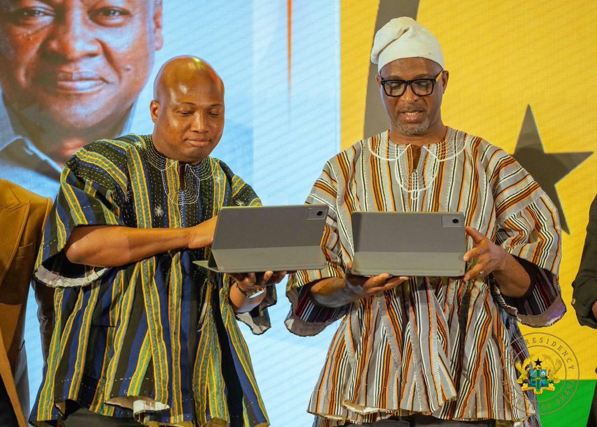 ImaneOuaadil's tweet photo. Faithful to its tradition of warm hospitality, Ghana continues to represent the welcoming &amp;unifying spirit of Africa. Today HE @JDMahama announced that African citizens no longer need to pay visa fees to visit 🇬🇭 as He launched the e-Visa service portal. https://t.co/lV02xtiW2V