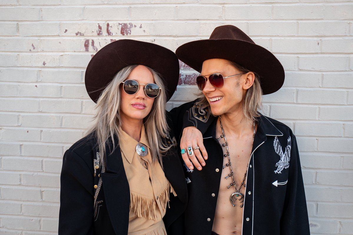 lanceandlea's tweet photo. Our campaign to go #1 on the Billboard Blues Charts as independent artists ends in 4 DAYS!! If you haven’t pre-ordered the new album, now is the time! Reserve your CD, Vinyl or Digital Download at the link in our bio!! Every single order pushes us a little further up the charts! https://t.co/BIapmAD5WZ