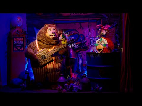 TrixsterRabbit's tweet photo. @busfan826rnd8 I live in the UK too, genuinely sad I never got to experience these shows
Im grateful we at least have a retrofit of the rockafire at Gullivers Kingdom though https://t.co/EJrAplYIOu