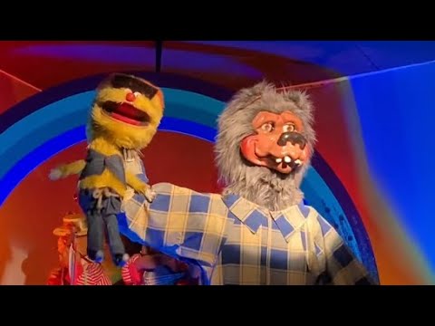 TrixsterRabbit's tweet photo. @busfan826rnd8 I live in the UK too, genuinely sad I never got to experience these shows
Im grateful we at least have a retrofit of the rockafire at Gullivers Kingdom though https://t.co/EJrAplYIOu