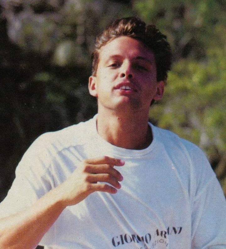 TODO POR LUIS MIGUEL tweet media