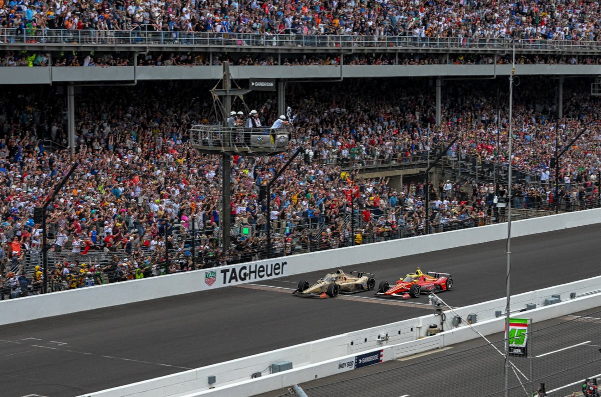 Inside_Track's tweet photo. The 110th #IndyCar #Indianapolis500 was quite the thriller, setting up the closest finish ever, with a final one-lap shootout where #FelixRosenqvist edged out David Malukas by 0.233 seconds. Scott McLaughlin finished third. Mary Bignotti Mendez reports.
https://t.co/Akg4Z8jnCY https://t.co/M2bHILjuwF