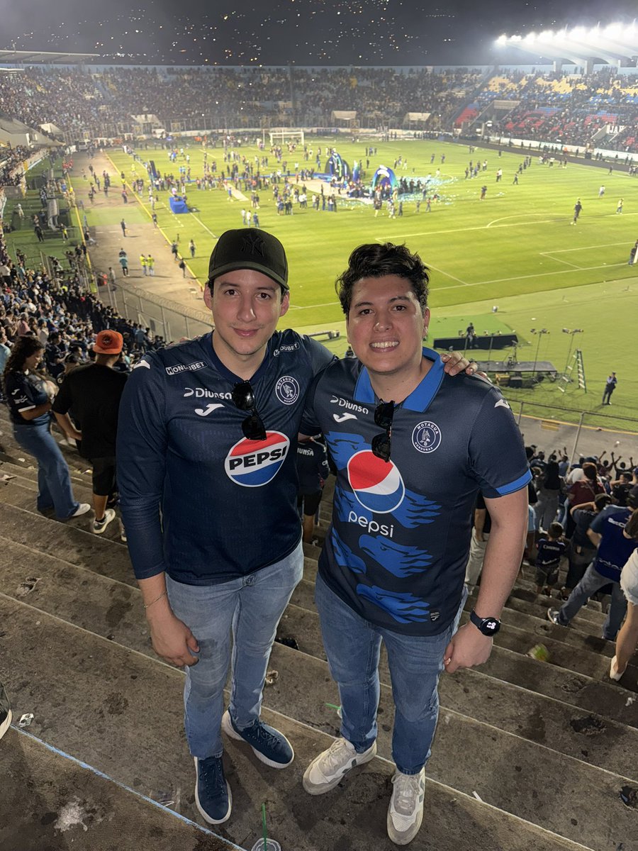 Carlos Ivan tweet media