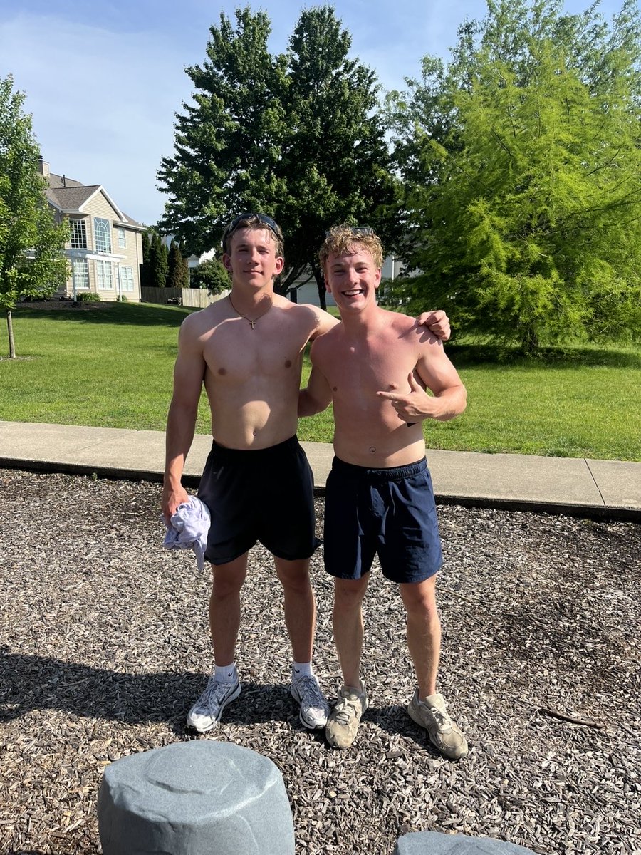 LukePottsy's tweet photo. Murph 💪 https://t.co/gs1hlw9tXF