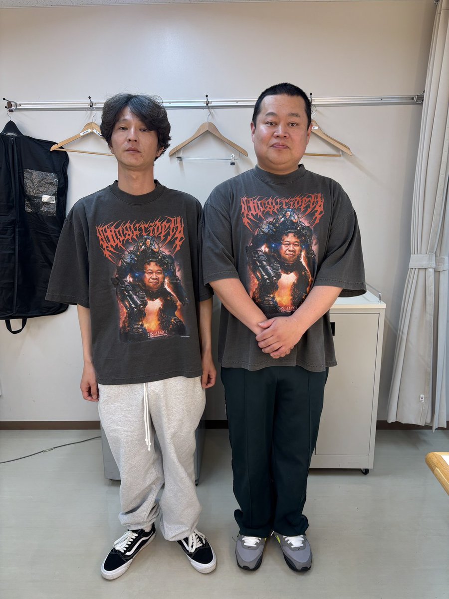 mgrd33's tweet photo. モグライダー単独ライブ｢象｣ありがとうございました！！！！

ほいけんたさんを始め色々な方々のお陰で無事に単独ライブを終えることができました！

ARUMANAさんのTシャツやグッズもカッコいいので再販売是非！

すごく生きてるなぁと実感できる単独でした😃
本当にありがとうございました‼️ https://t.co/NjeirtlcXF