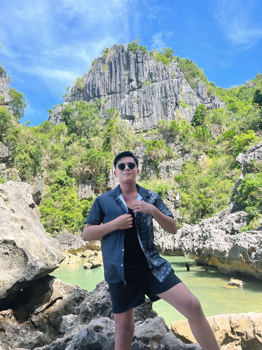 Tyler091702's tweet photo. livin young wild and free.
#iloilocity
#tangkelagoon
#Isladegigantes https://t.co/wpggAvK6gR