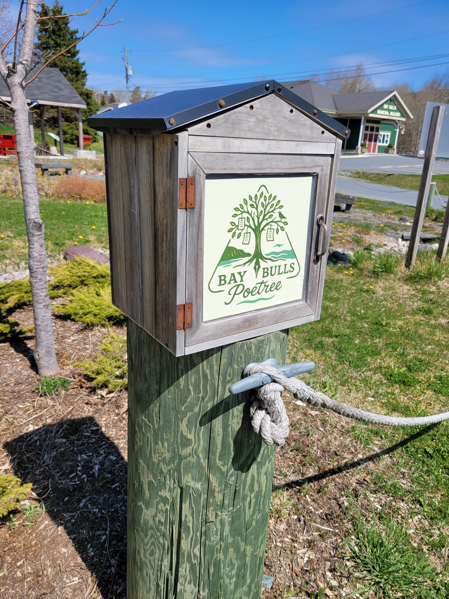 Written_In_Ash's tweet photo. I was truly amazed when I came upon this one day while out for a walk. So much so, I was instantly lost for words. But some wondeful poets lent me some of theirs. #amwriting #WritingCommunity #Poetrycommunity #Haiku #justwrite #alongtheway #EarthtoAsh #Newfoundland https://t.co/yu2PMFF4hH