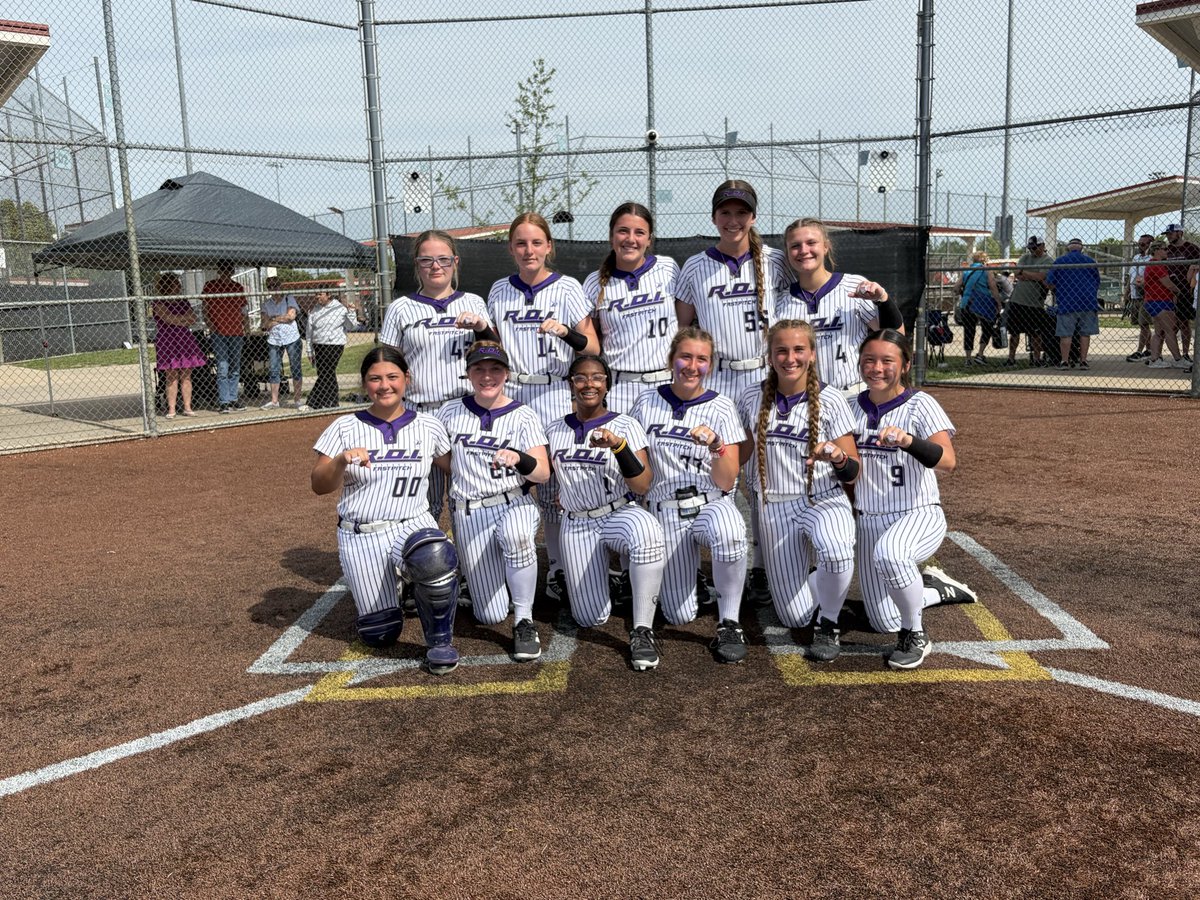 roimidwest's tweet photo. 🏆 CHAMPIONSHIP GAME FINAL 🏆

R.O.I. Midwest-Kessler 15U finishes the weekend undefeated 8-0 on the weekend with a dominant 9-0 shutout win over Top Gun NTL STL-Strange! 🥎

🔥 @GabriyellaK 3-3, 2 HRs, 6 RBIs

🔥 @CharleeSander09 3-4, 2 RBIs

🔥@RHanes2028 1-3, 1 HR

🔥 Team Stats
▪️ 12 Hits
▪️ 9 Runs

💪 @Addison_Hull42 in the circle:
       5 IP | 0 ER | 4 H | 1 BB