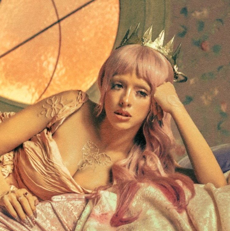 Acesso Melanie Martinez tweet media