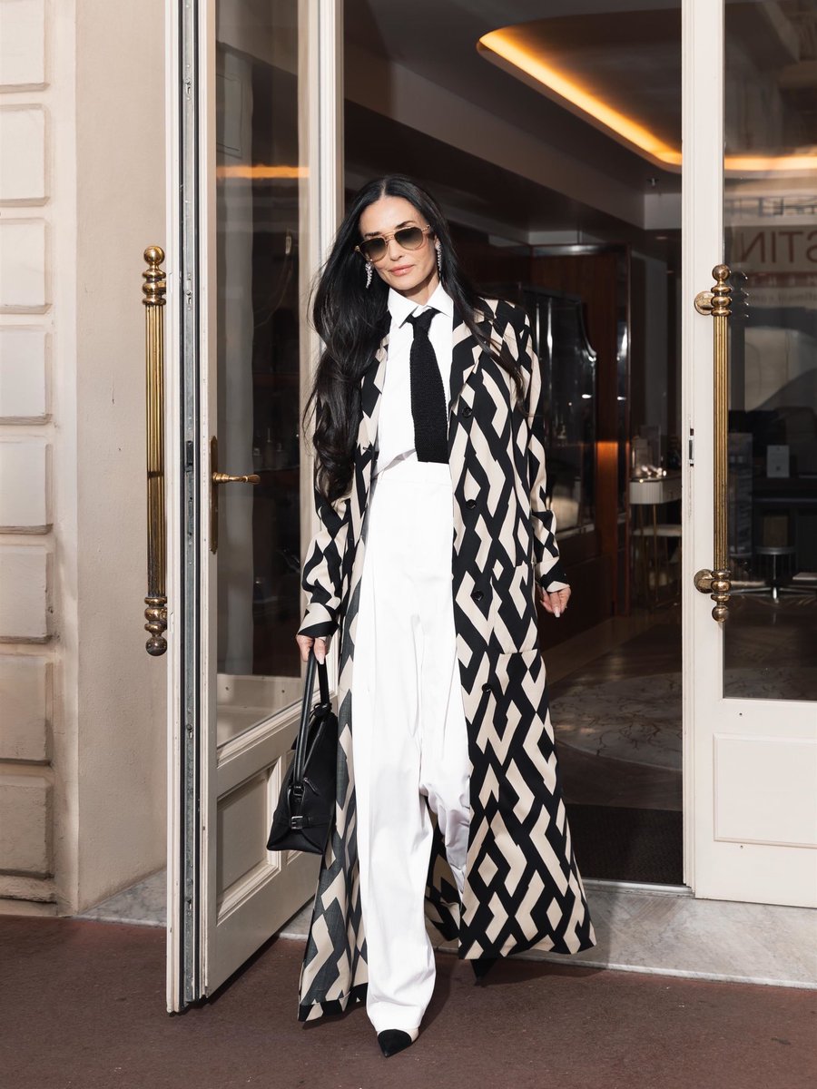 highfashion tweet media