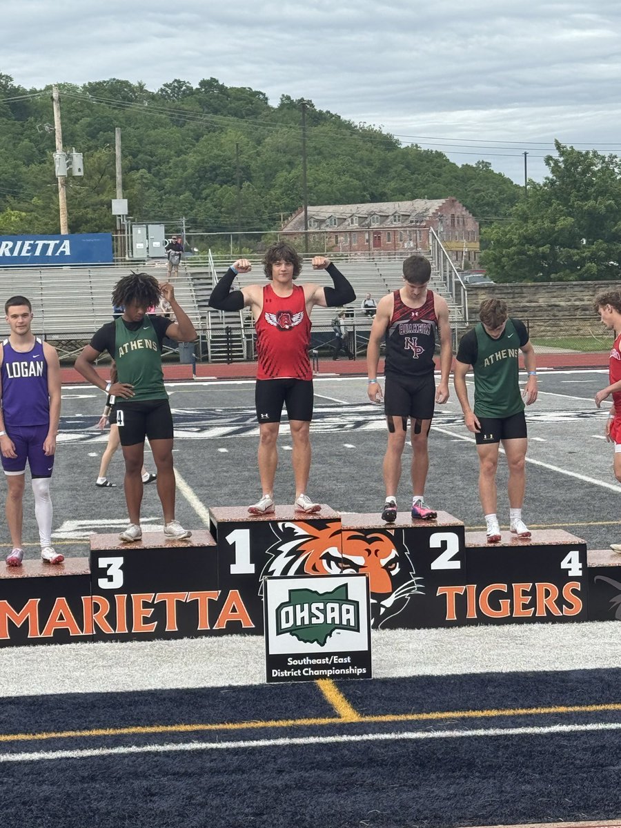 ColtonHendu45's tweet photo. District Champion! 10.84 
Regionals prelim Wednesday…
@BTT_Training @D_shorts6 @CoachZeek_ @Mark__Porter @CoachXDayDay @TheBigRedNet @WTOV9 https://t.co/4EhAarnKNR