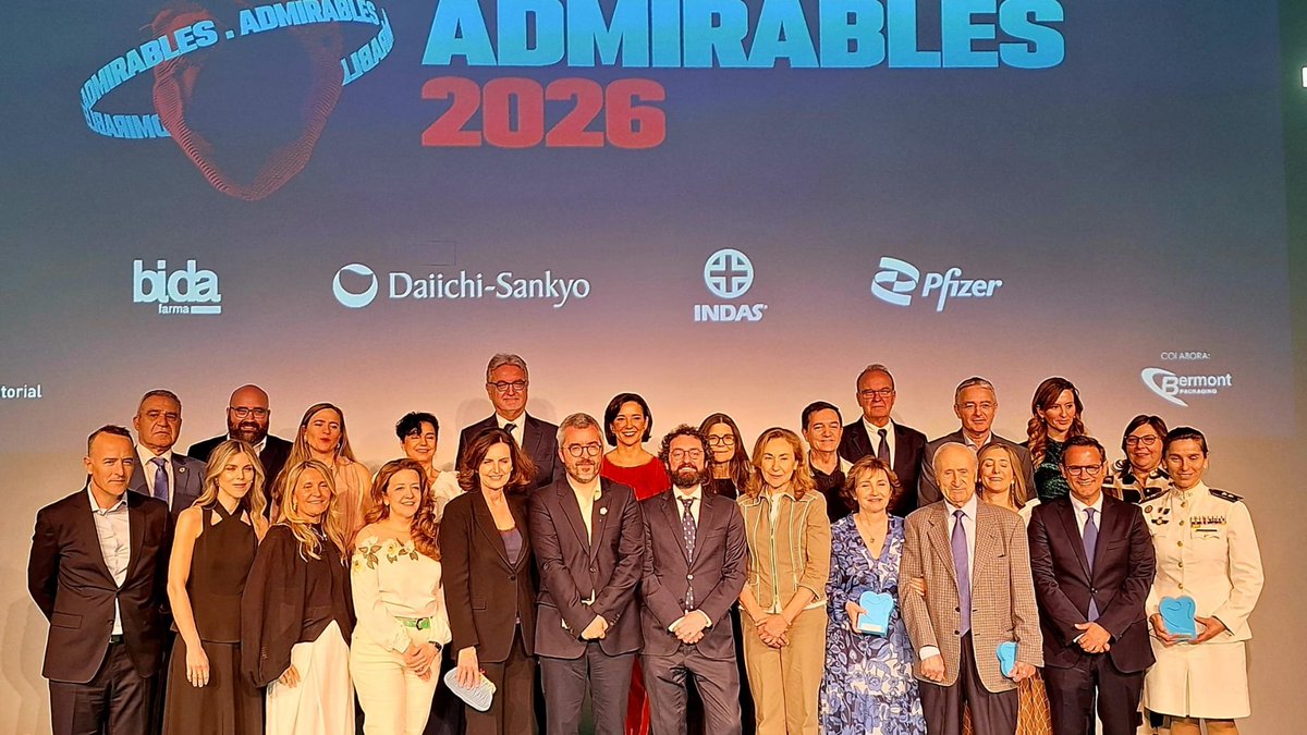 ffarmaciaUGR's tweet photo. Enhorabuena al Prof. Fernando Martínez, que fue profesor y decano de nuestra @ffarmaciaUGR y todo un referente en Atención Farmacéutica, por este reconocimiento en los #Admirables26.
Un orgullo para nuestra Facultad.

📸 Fotos de @diariomedico y @Farmaceuticos_

#34AniversarioDM https://t.co/ppQtrQdI4a