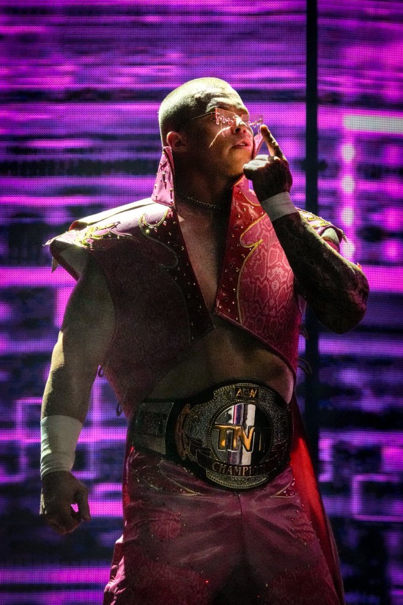 Ajcapalottt's tweet photo. AEW has the coolest mfs on their roster no debate https://t.co/hXNw9XnAUZ