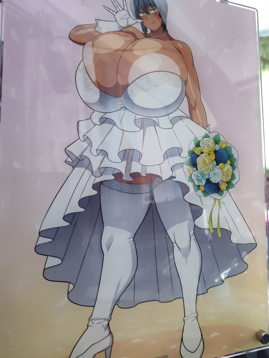whattoadhere's tweet photo. @amazonamazon Yes more work of natsuki always love seeing her https://t.co/zpVVi8mGvW