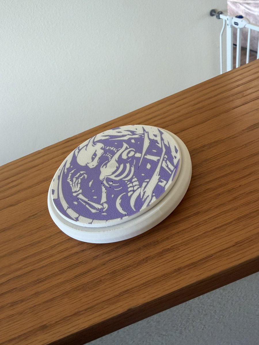 kxyss_'s tweet photo. New coasters designs will drop soon ❤️🔥👊��

Dm me on @kxysscustoms if your interested 🗿❤️ 

Unfortunately this design will not make a appearance as it’s already been slated for a creator 

4 coasters or 1 coaster &amp; base for groups or individuals 🔥❤️👊🏻

16.99$ on the site 6/1/26 https://t.co/S3hySftnCU