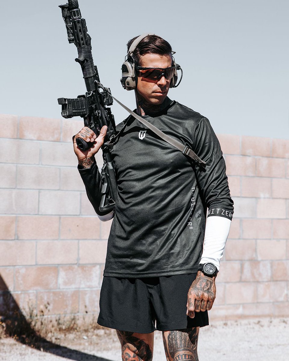 howitzermfg's tweet photo. Engineered for the outdoors with lightweight, breathable fabric and moisture-wicking protection, our performance jerseys deliver action ready performance. When the elements test your limits, your gear keeps you out there. https://t.co/nu65QTubnY
