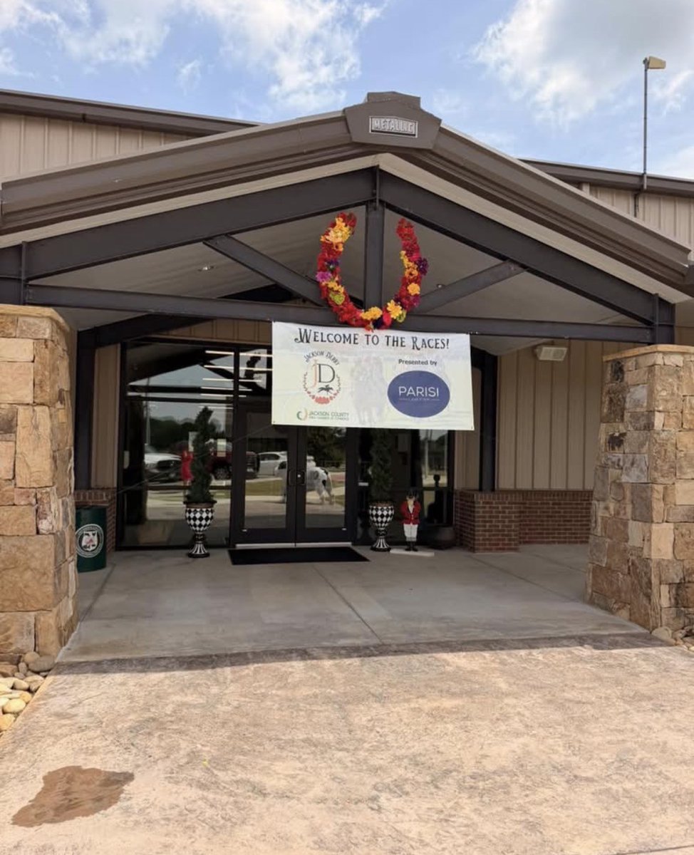 medlinkga's tweet photo. 🌟 MedLink Georgia enjoyed the Annual Jackson Derby! 🎉 Grateful to connect, support, and celebrate community. 💙 #JacksonDerby #CommunitySupport #MedLinkGeorgia https://t.co/1cBOhHqoz2