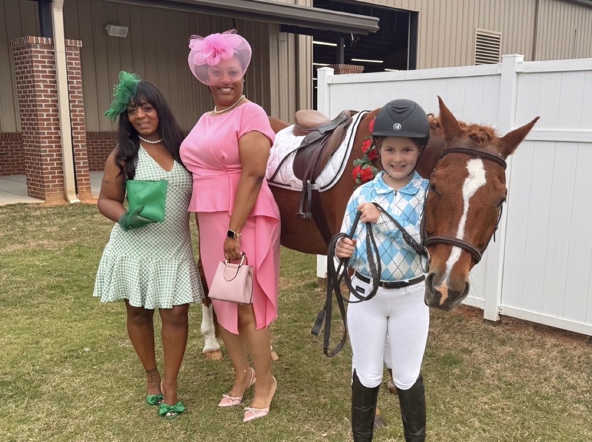 medlinkga's tweet photo. 🌟 MedLink Georgia enjoyed the Annual Jackson Derby! 🎉 Grateful to connect, support, and celebrate community. 💙 #JacksonDerby #CommunitySupport #MedLinkGeorgia https://t.co/1cBOhHqoz2