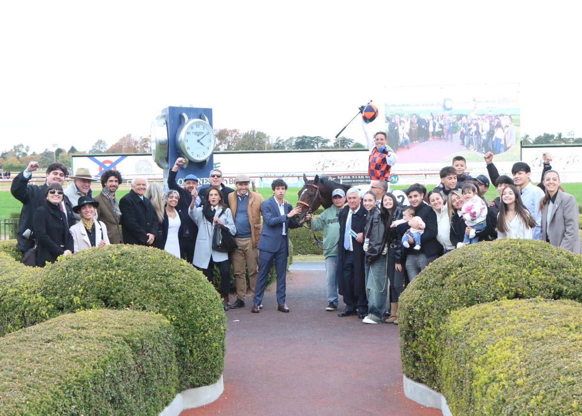 HipSanIsidro's tweet photo. ✅ En el @HipSanIsidro se disputó el #GPGranCriterium (G1-1600m), donde se impuso #RoiDuMonde (2 años, Treasure Beach), del #StudRDI, entrenado por #AlfredoGaitánDassie y dirigido por #AdriánGiannetti. https://t.co/wX0VGdOmyR
