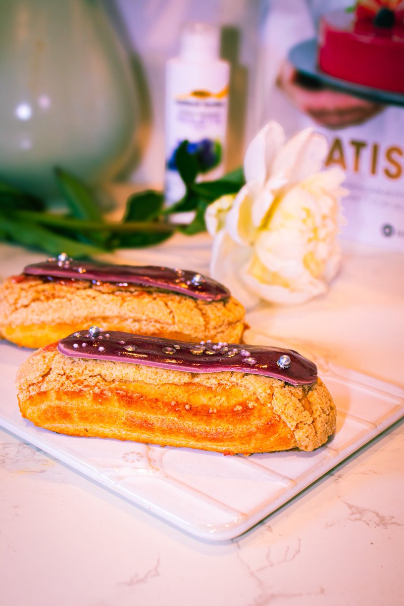 Solomosos's tweet photo. made eclairs with violet extract https://t.co/2OdRxhRByX